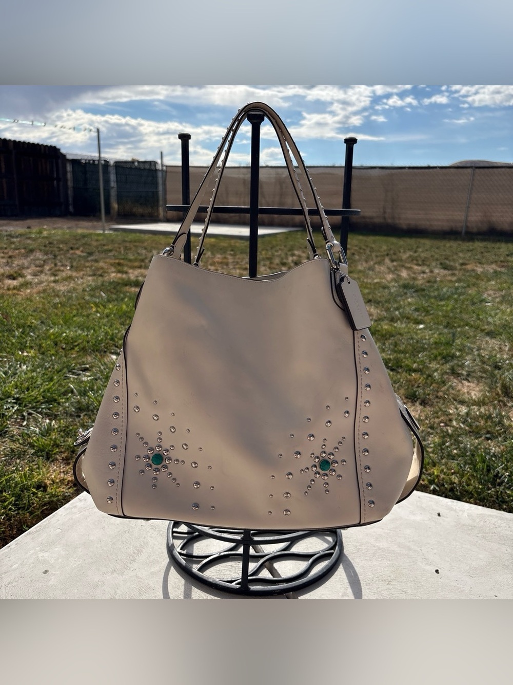 COACH Western Rivets Edie 42 Shoulder Bag – Chalk White & Turquoise 57110